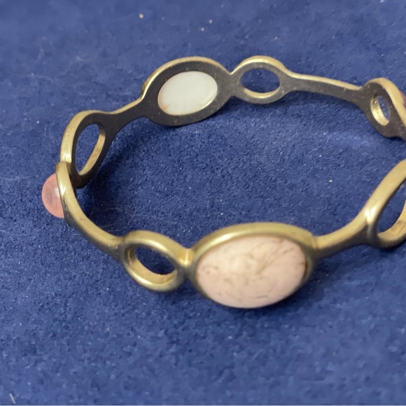 Gold and pink bracelet - Picture 2 of 3